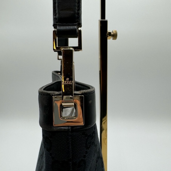 Gucci-Authentic-GG Canvas Shoulder Bag Black Leather - Picture 7 of 15